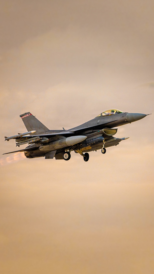 Video thumbnail for Should US troops leave bases in the Gulf?