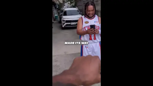 Video thumbnail for Jalen Brunson Reacts to Viral Lookalike Contest With One Savage Emoji