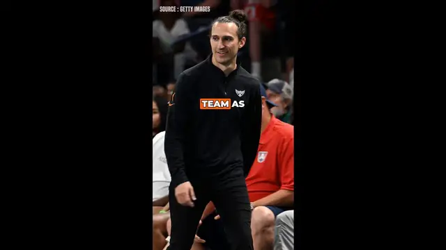 'Video thumbnail for Chris Koclanes Brutally Calls Out Officiating of Paige Bueckers After Loss vs. Golden State Valkyries'