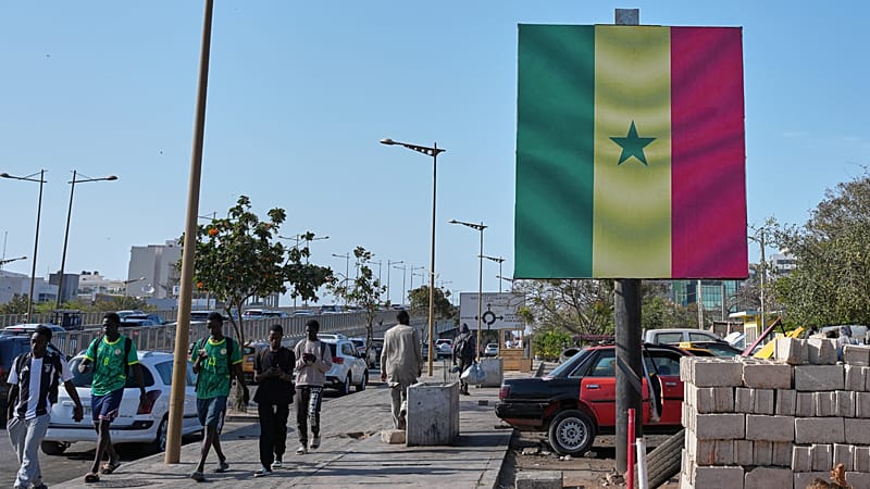 Video thumbnail for Senegal denies secret €650M borrowing allegations