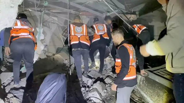 Video thumbnail for Israeli forces attack al-Ahli Arab Hospital in Gaza City