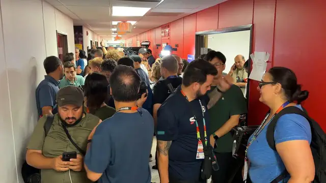 Video thumbnail for US: Spain training canceled due to storm ahead of FIFA World Cup final.