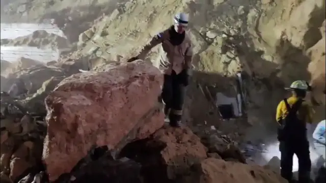 Video thumbnail for Honduras: Rescue Teams Battle Collapse Nightmare In Desperate 24 Hour Search For Trapped Victims.