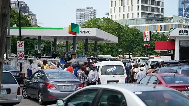 Video thumbnail for Nigeria looks to ease fuel prices as election looms