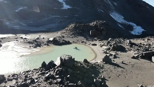 Video thumbnail for Highest altitude to paddleboard - 6,370 metres by Carlos Cardemil Poffal and Laura Andrea Torres Pereira