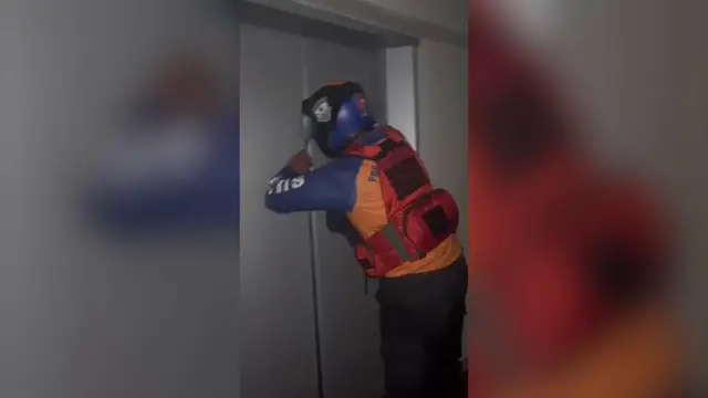 Video thumbnail for Venezuela: Death toll from Venezuela earthquakes rises to 164, with 971 others injured: Acting president (4).