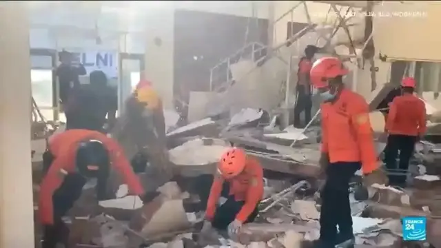 Video thumbnail for Indonesia earthquake kills at least 38 as rescue operation continues