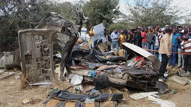 Video thumbnail for Zimbabwe probes helicopter crash that killed tycoon Chivayo
