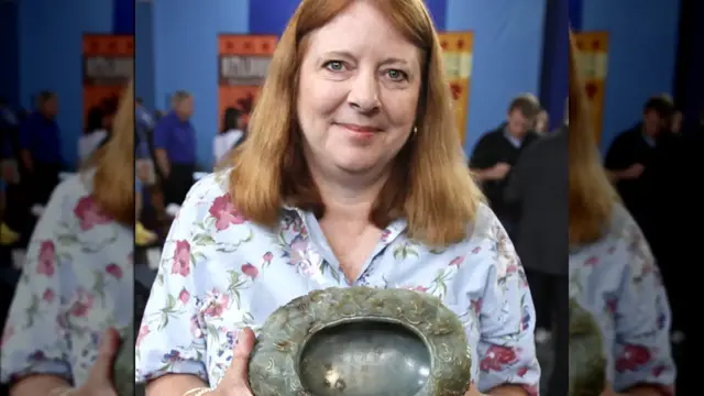 'Video thumbnail for These Antiques Roadshow Items Made People Super Rich'