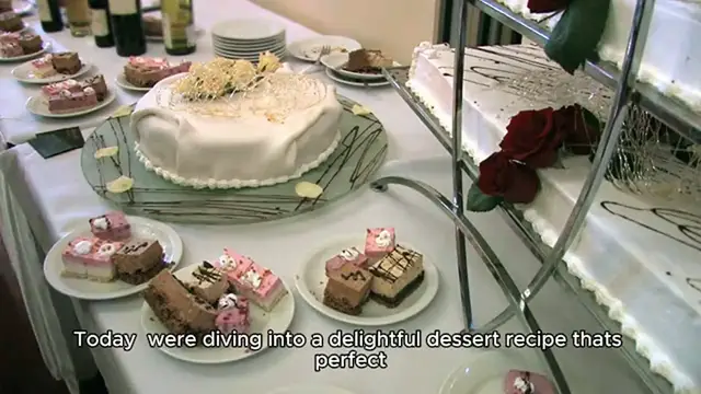 Video thumbnail for Raspberry Zinger Poke Cake