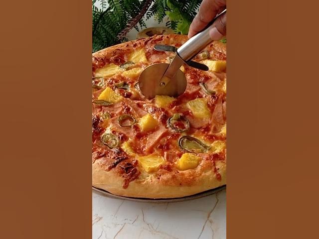 Video thumbnail for Quick Yummy Pizza At Home