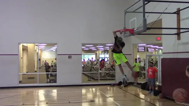 'Video thumbnail for Isaiah Rivera Dunk Session :: Making Gains!!'