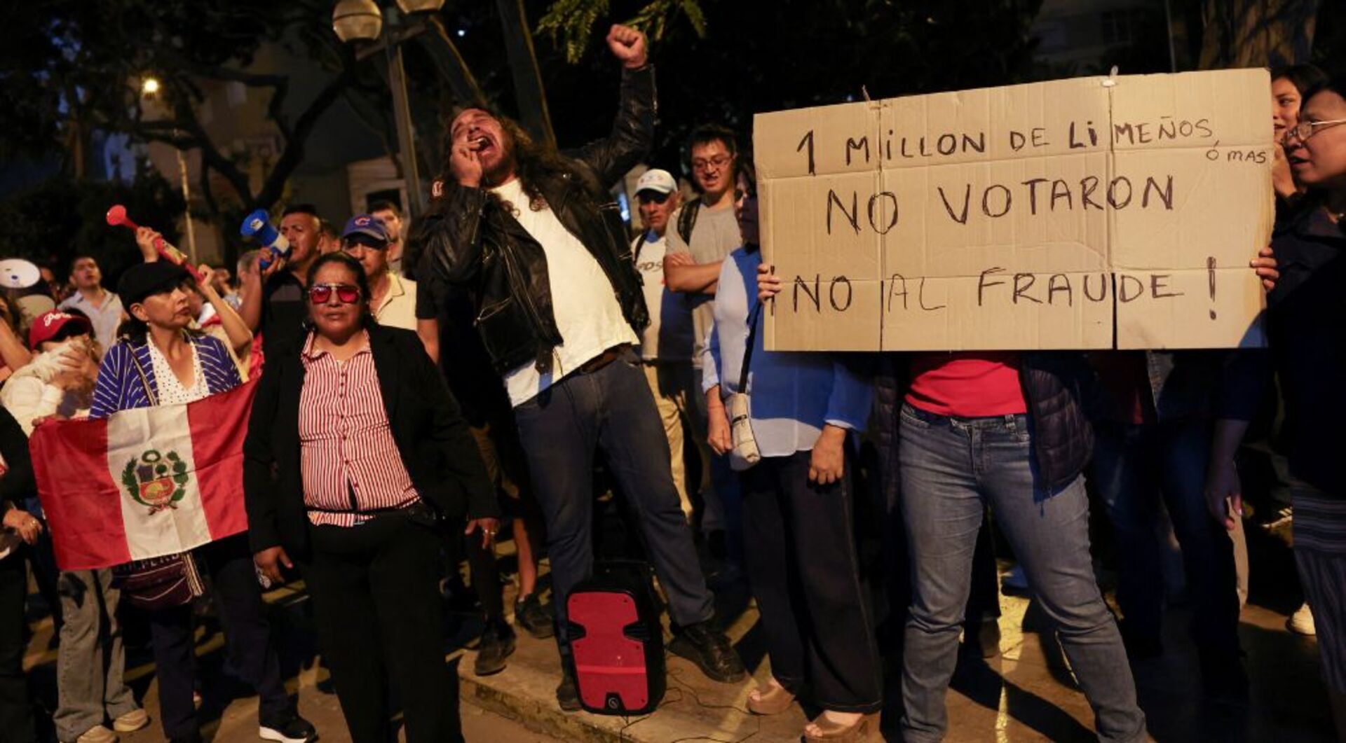 Video thumbnail for Peru candidate's supporters call for vote annulment amid disputed election results