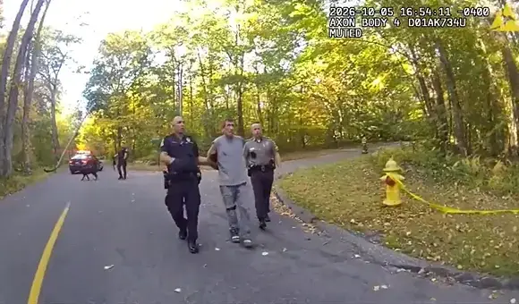 Video thumbnail for New bodycam video shows K-9 tracking down driver who fled crash scene