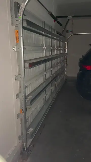 Video thumbnail for Hurricane Winds Flex a Reinforced Garage Door