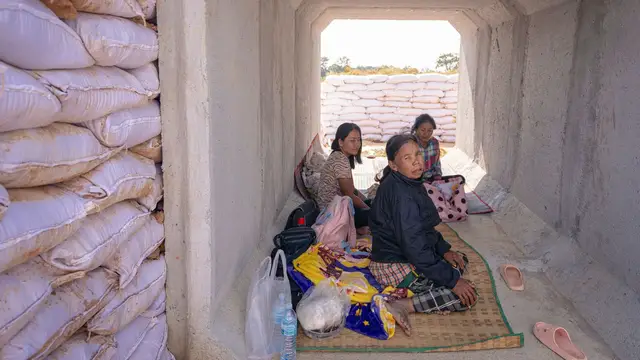 Video thumbnail for Thailand-Cambodia border clashes enters fourth day as death toll rises