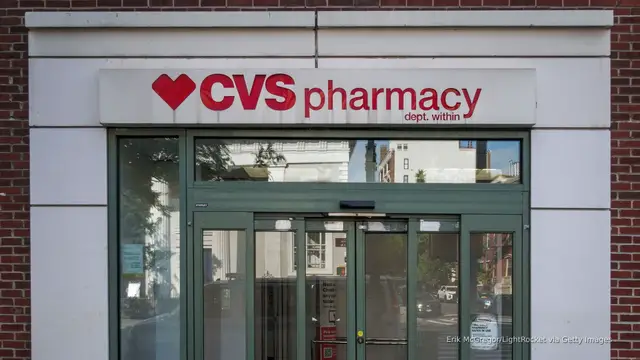 Video thumbnail for CVS suspends COVID-19 shots in 16 states as fall surge expected