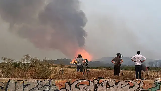 'Video thumbnail for France’s largest wildfire in decades burns 16,000 hectares in south'