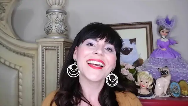 'Video thumbnail for The Most Iconic Red Manicures in Old Hollywood History'