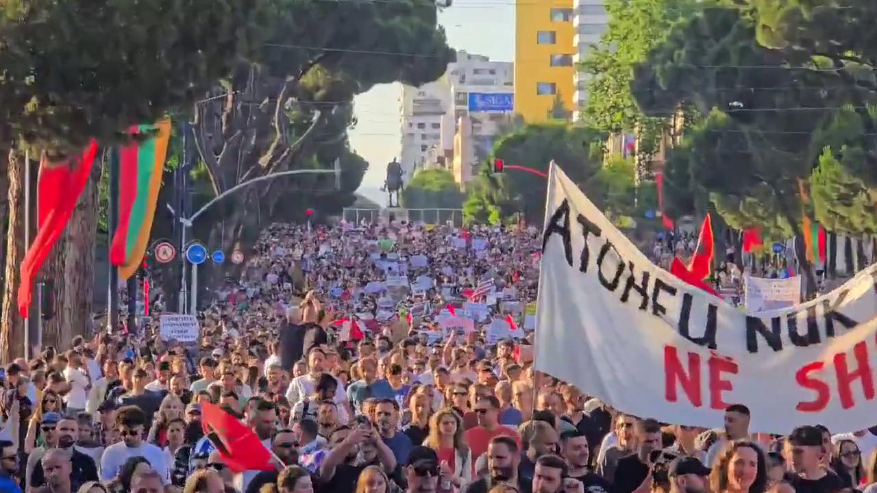 Video thumbnail for Albania: Kushner-Backed Resort Plan Sparks Days of Protests in Tirana.