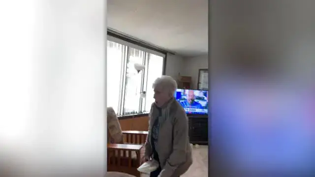 Video thumbnail for Husband Of 63 Years Surprises Wife On Birthday After Quarantine Apart | Happily TV