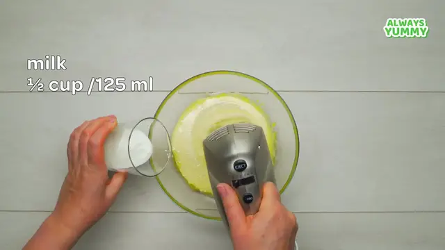 'Video thumbnail for SOFT _ CREAMY_ Homemade Vanilla Ice Cream in 30 Minutes. Recipe by Always Yummy_(720P_HD)'