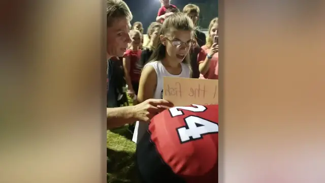 Video thumbnail for Adorable Homecoming Dance Proposal For Near-Fatal Car Crash Survivor | Happily TV