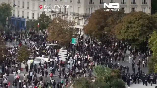 Video thumbnail for Tear gas and fireworks as student protests turn violent in Paris