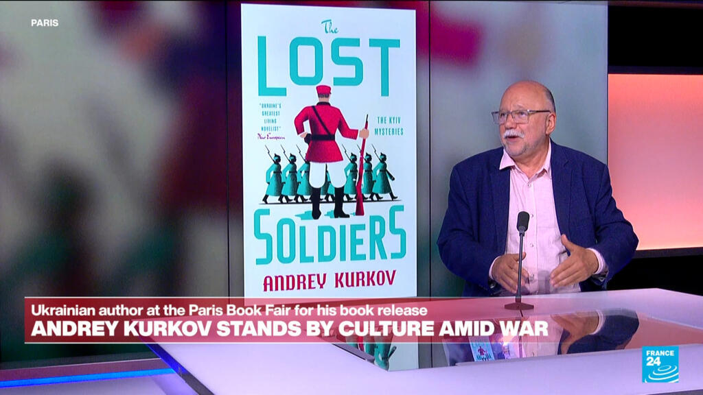 Video thumbnail for Ukrainian best-selling author, Andrey Kurkov speaks to France 24