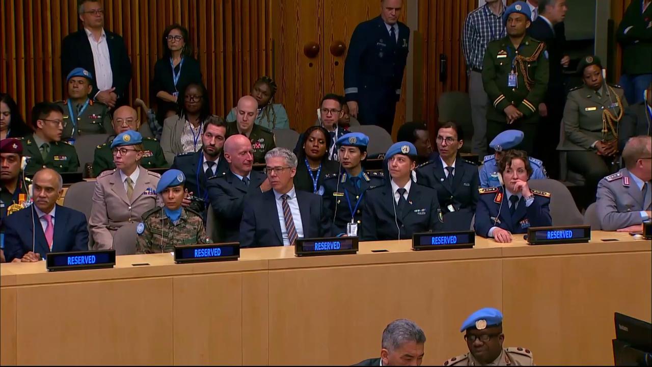 Video thumbnail for United States: UN honors fallen peacekeepers in New York.