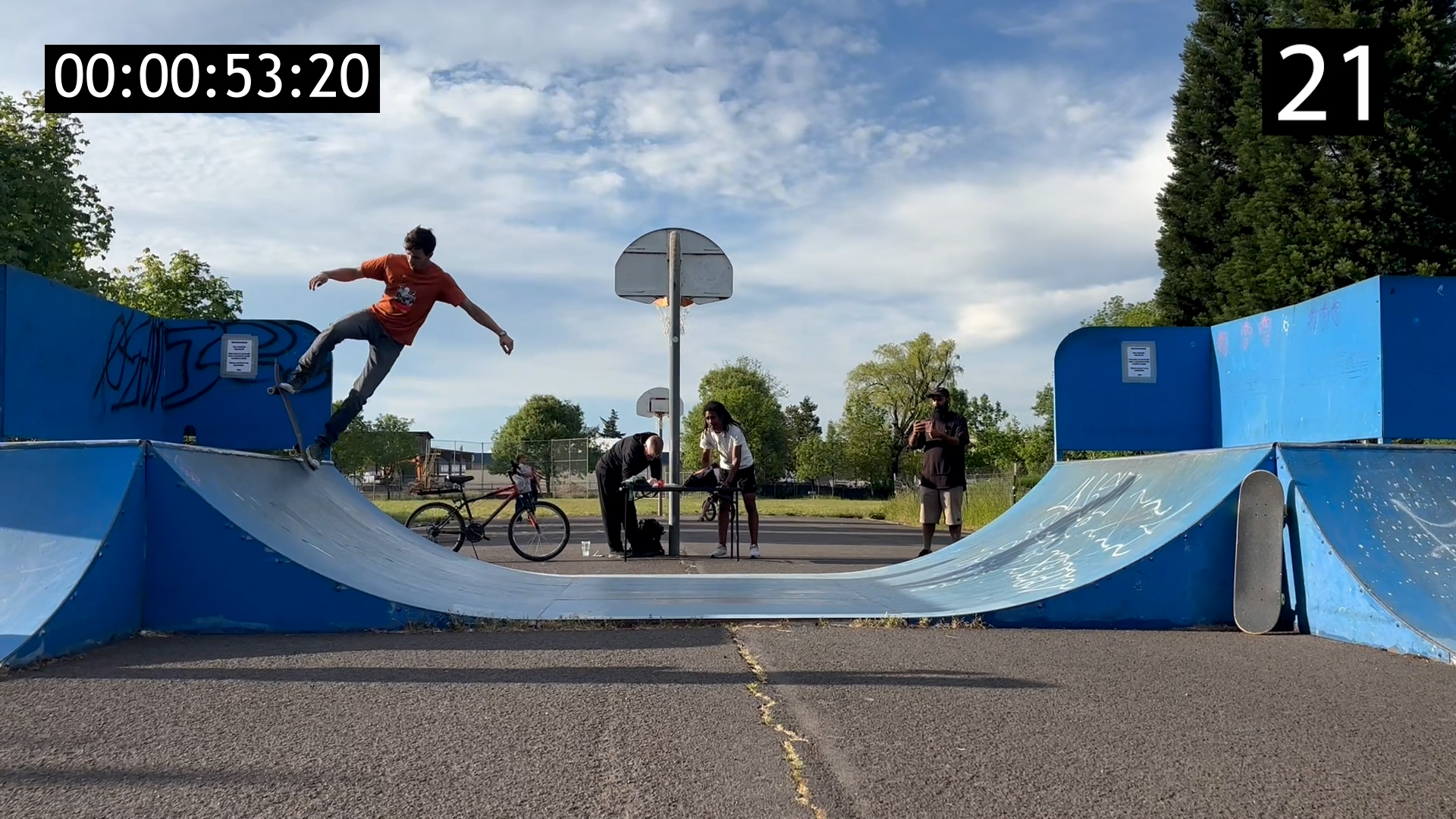 Video thumbnail for Most skateboard blunt 5-0 stalls in one minute  24 by Adam Parcell