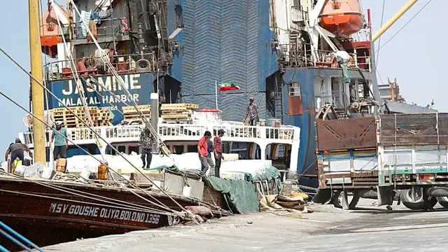 Video thumbnail for Somalia cancels all agreements with UAE over accusations of undermining national unity