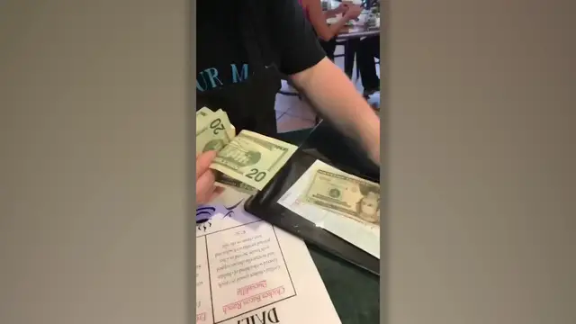 Video thumbnail for Mystery Diner Leaves $112 Tip For Disabled Waitresses | Happily TV