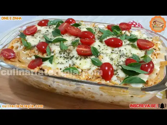 Video thumbnail for Macarrão Cremoso com Frango e Requeijão - Receita Fácil