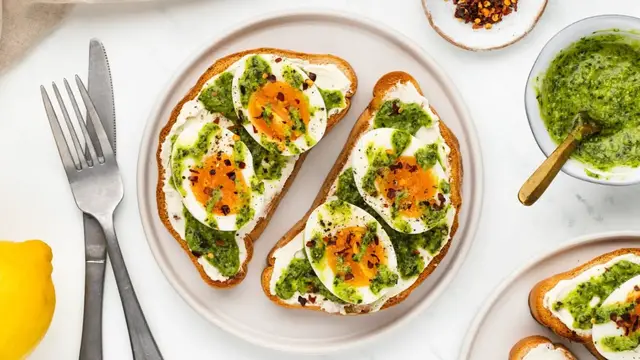 Video thumbnail for Brunch-Approved Jammy Eggs And Pesto Toast Recipe