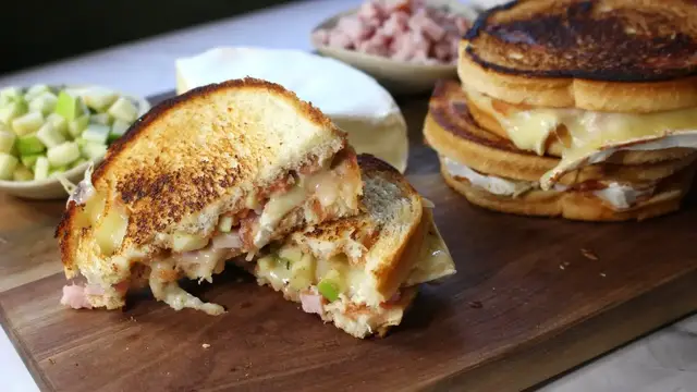 Video thumbnail for Sweet And Savory Brie And Apple Butter Grilled Cheese Recipe