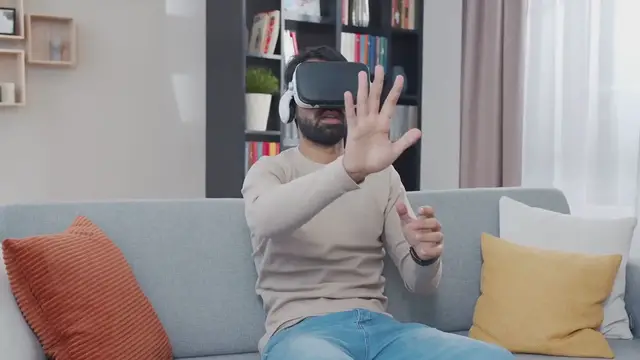 Video thumbnail for Minecraft VR Review