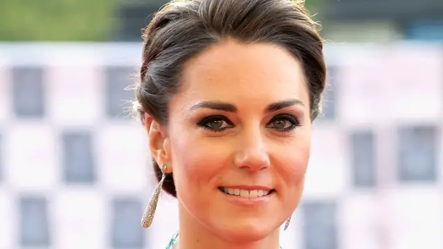 Video thumbnail for Kate Middleton's Makeup Transformation Is Seriously Stunning