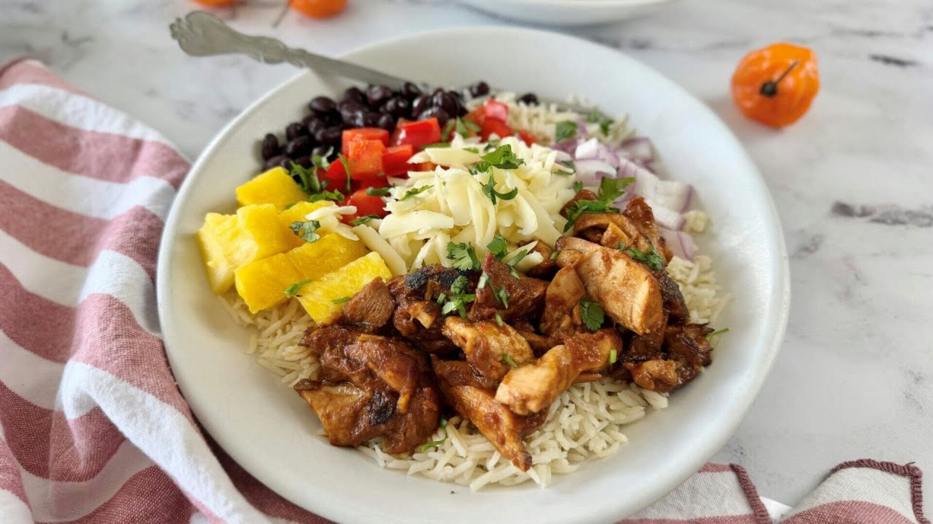 Video thumbnail for Copycat Hot Head Hawaiian Bowl Recipe