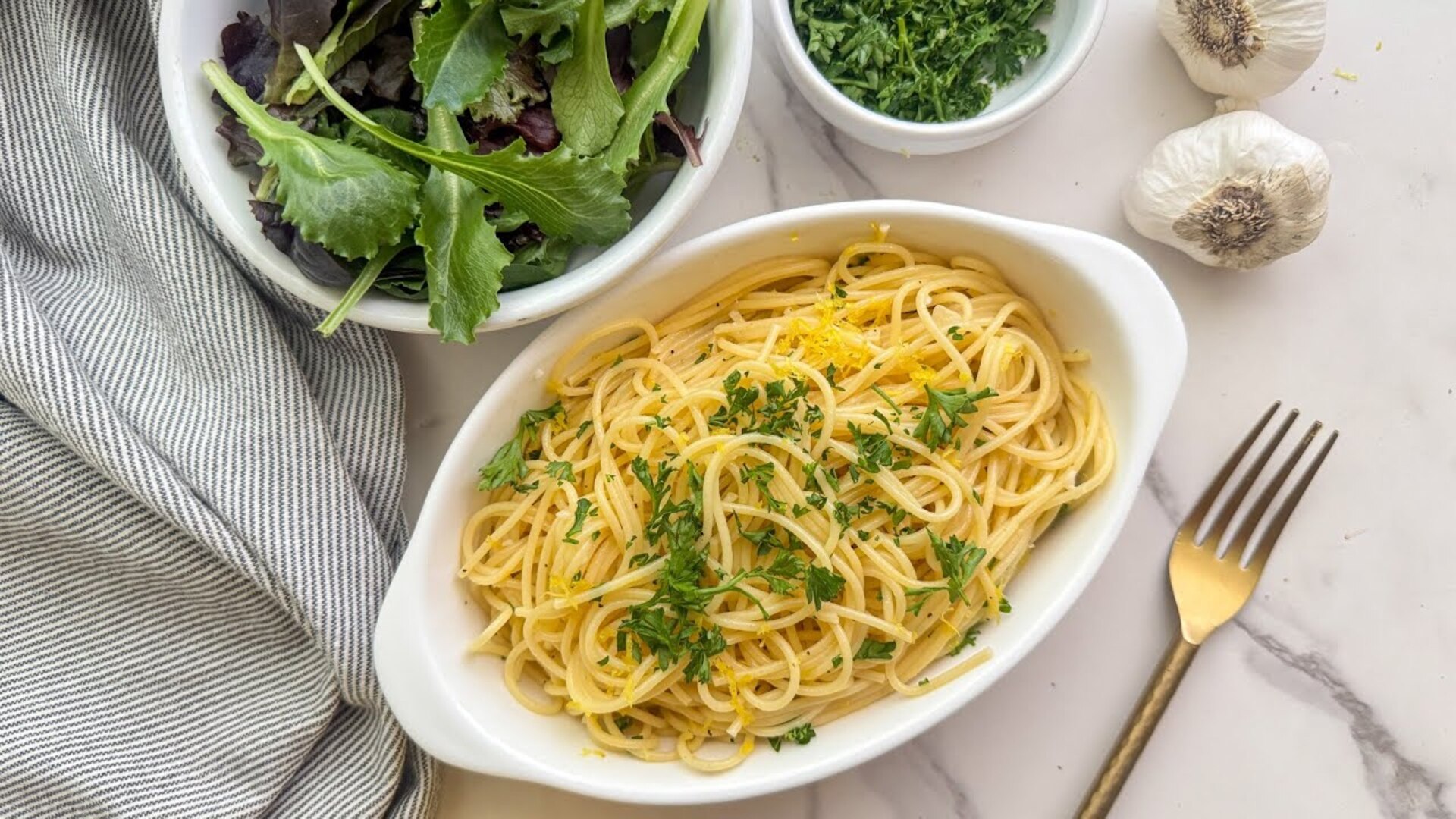 Video thumbnail for 20-Minute Spaghettini With Garlic Butter Sauce Recipe