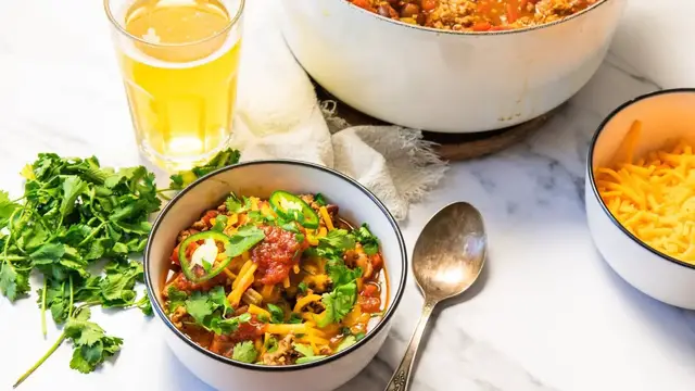 Video thumbnail for Chipotle Turkey Chili Recipe