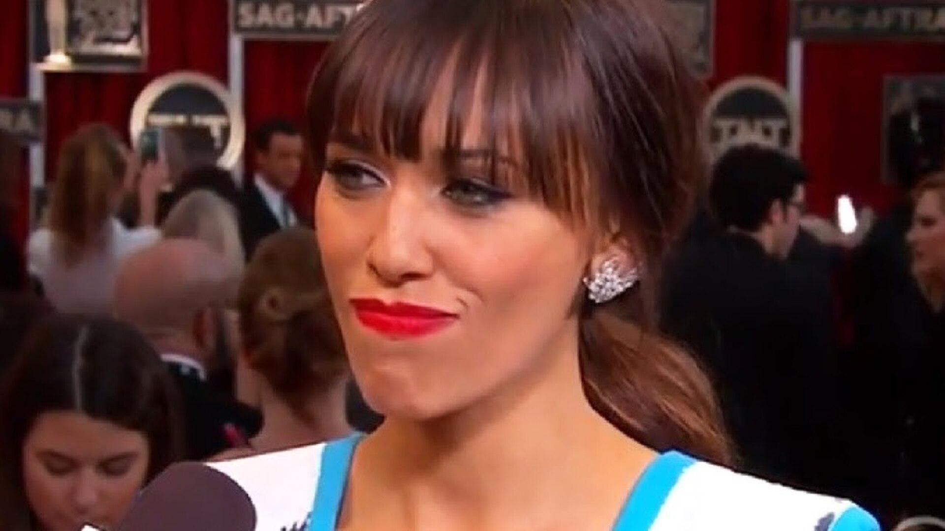 Video thumbnail for Stars Who Fired Back At Their Interviewer On Live TV