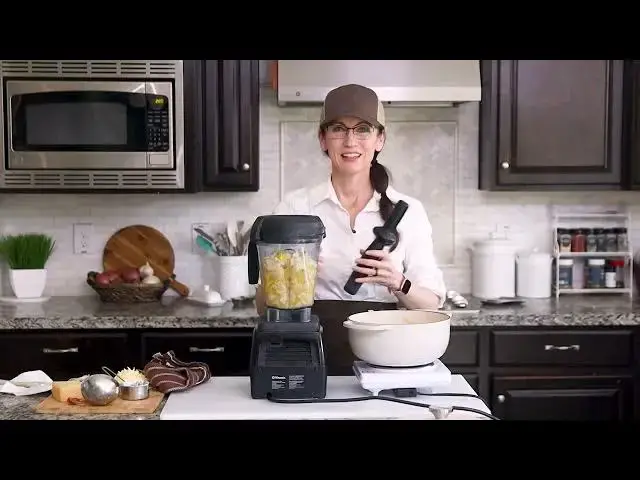 'Video thumbnail for Cheesy Zucchini Cauliflower Soup ¦ Healthy Zupa's Copycat Recipe 720p 24fps'