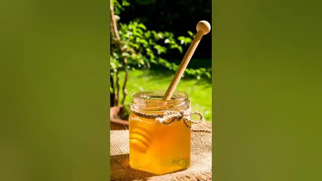 Video thumbnail for 💄 2 Recettes naturelles pour faire son propre mascara à la maison ! 💅