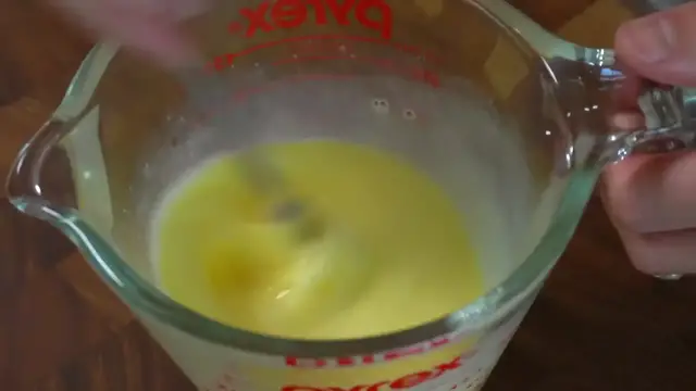 'Video thumbnail for 프렌치 토스트 속에 커스타드 크림이 한가득___ 식빵으로 커스타드 크림 빵 만들기_  에어프라이어 레시피_(720P_HD)'