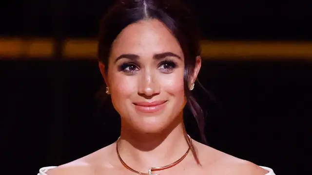 'Video thumbnail for Meghan Markle's Out-Of-Date Outfits Has Everyone Cringing'