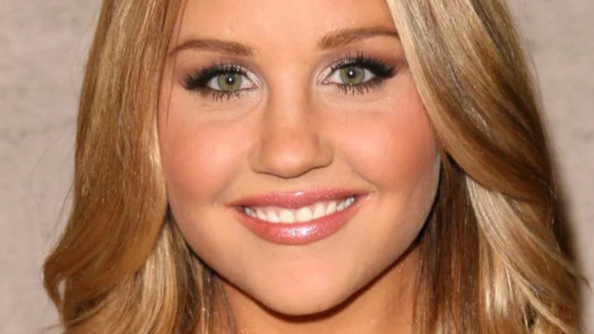Video thumbnail for Tragic Details About Amanda Bynes