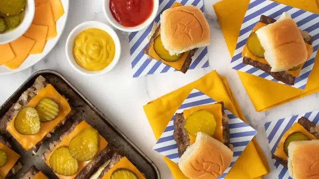 'Video thumbnail for White Castle Sliders Copycat Recipe'