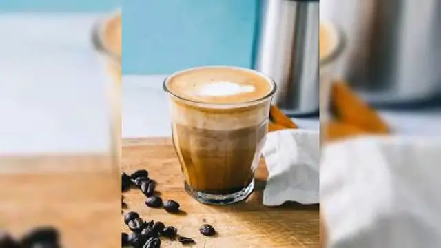 Video thumbnail for Café Breve - Espresso with steamed