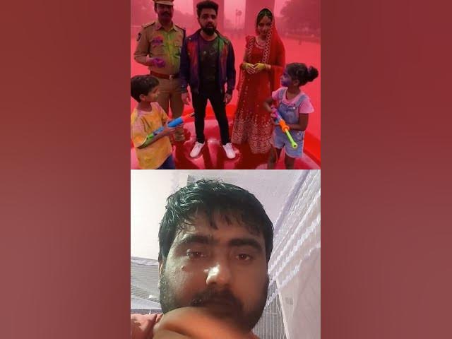 Video thumbnail for Giant jelly ke andar Holi 😳🎨 | India Gate | #shorts